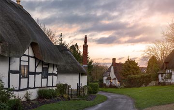 is Winfrith Newburgh thatch roofing popular